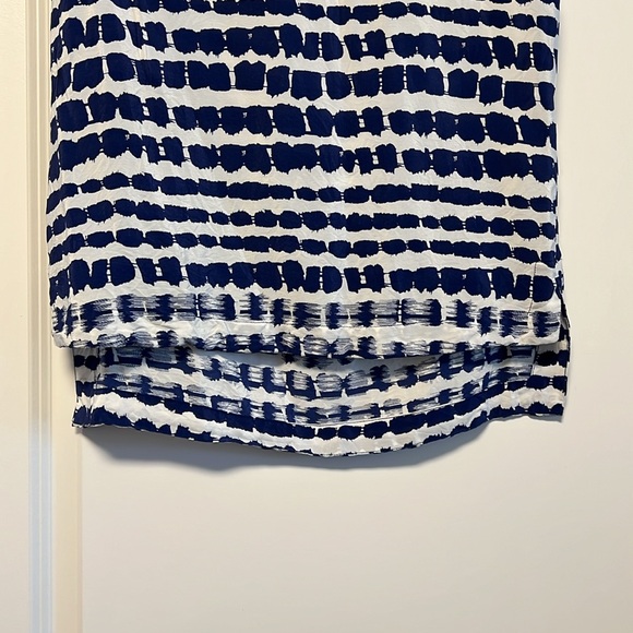 Flynn and Rose Anthropology 100 % Silk top - Picture 7 of 7